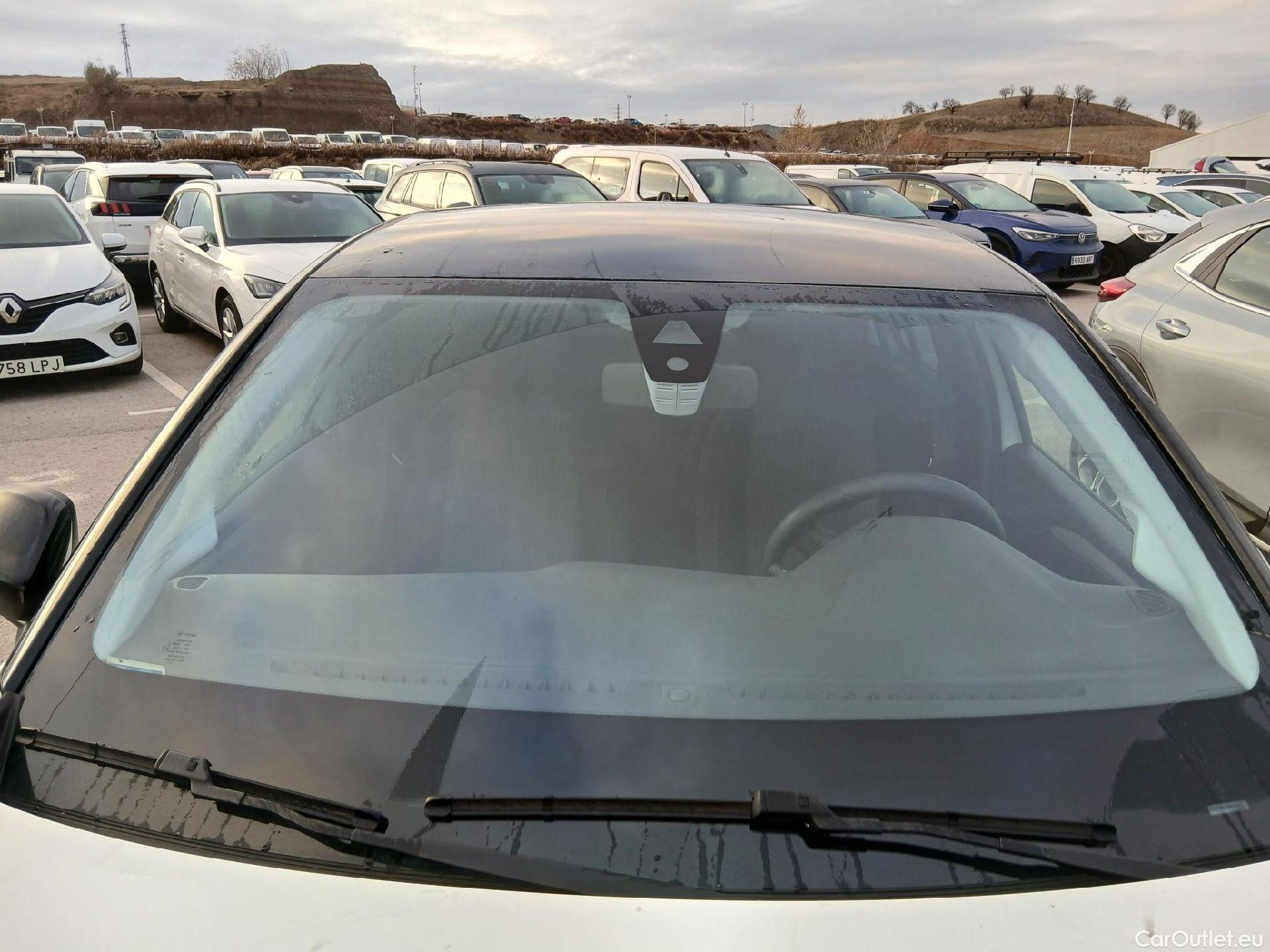  Opel  Corsa OPEL  / 2019 / 5P / berlina con portón 1.2T XHL 74kW (100CV) Edition #2