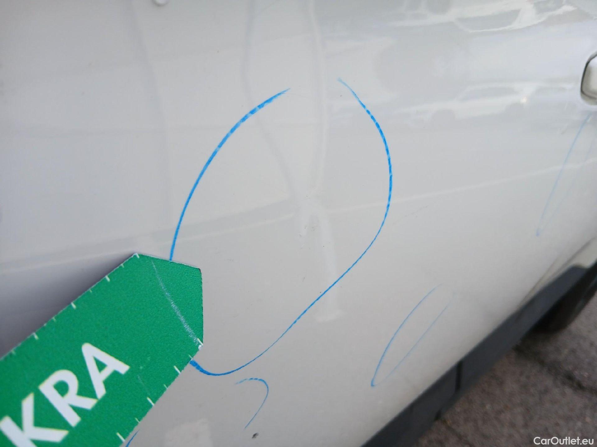  Opel   Grandland X OPEL Grandland / 2021 / 5P / todoterreno 1.5 CDTi Business Edition Auto #17