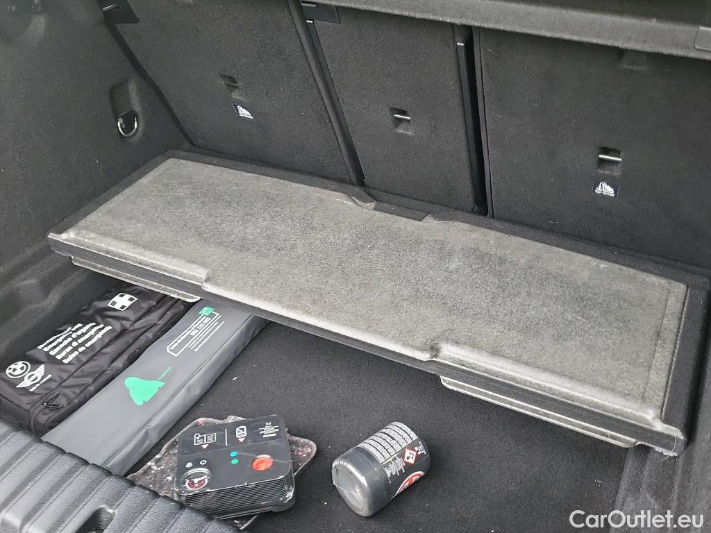  Bmw  Serie 1 BMW  / 2019 / 5P / berlina con portón 118i #41