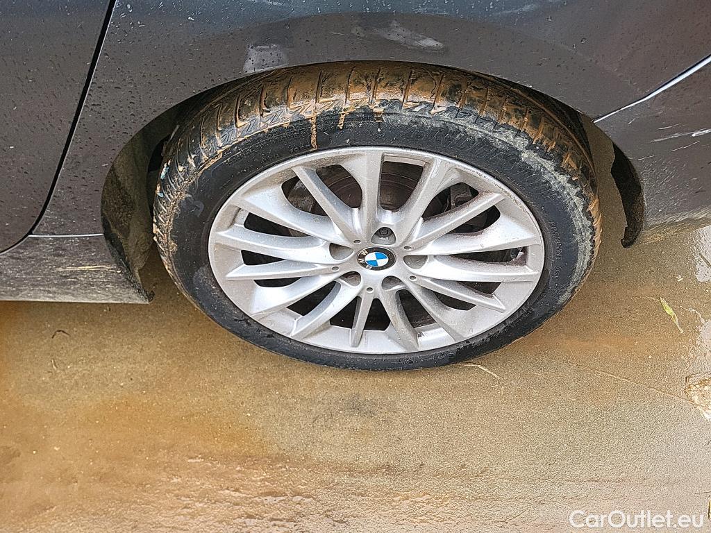  Bmw  Serie 1 BMW  / 2019 / 5P / berlina con portón 118i #24