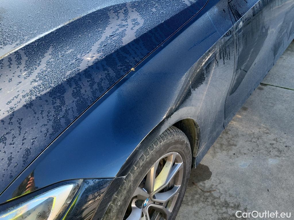  Bmw  Serie 3 BMW  / 2018 / 4P / sedán 318d Auto. #15