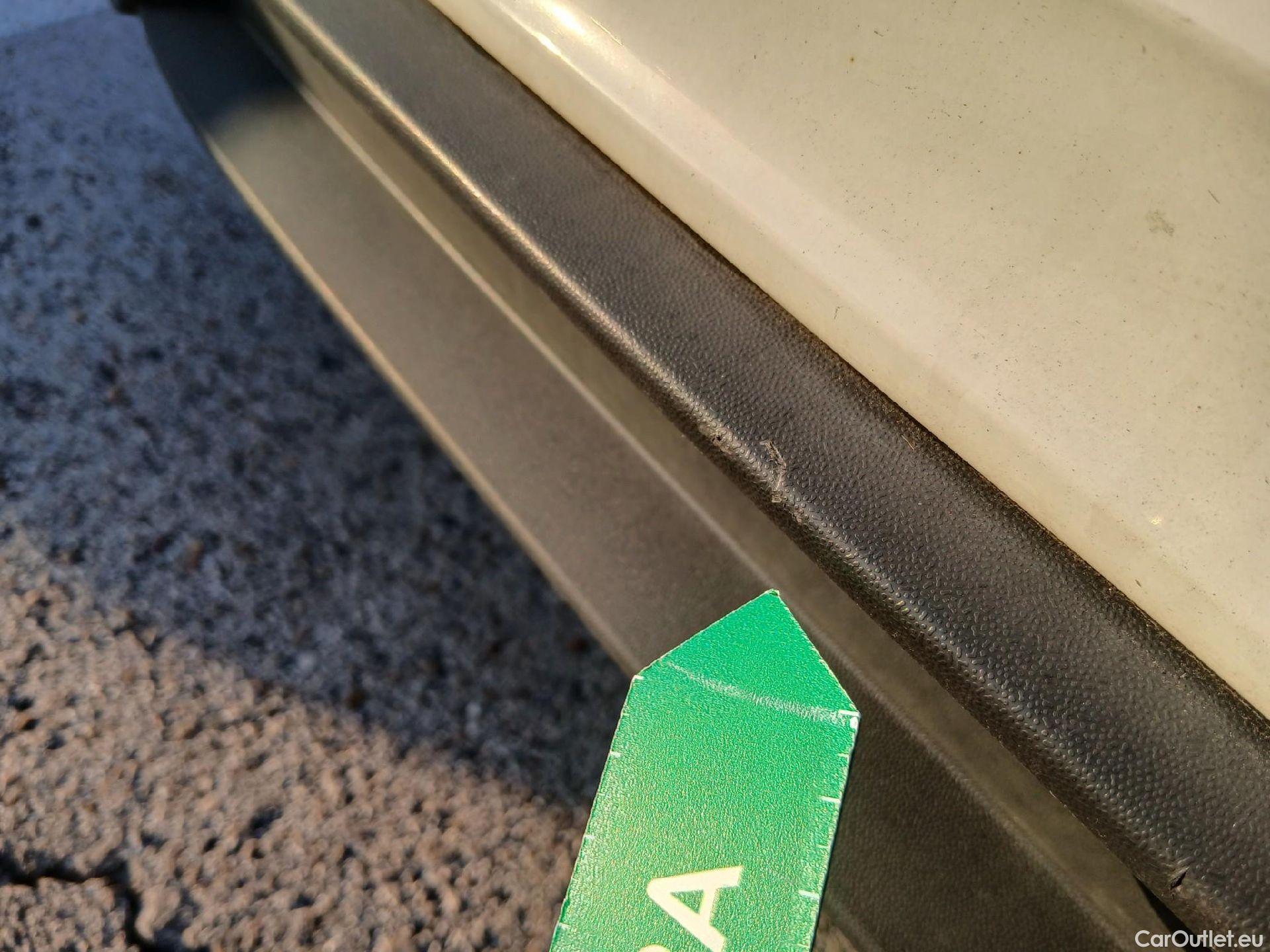  Volkswagen  Polo VOLKSWAGEN  / 2021 / 5P / berlina con portón Life 1.0 TSI 70kW (95CV) #21