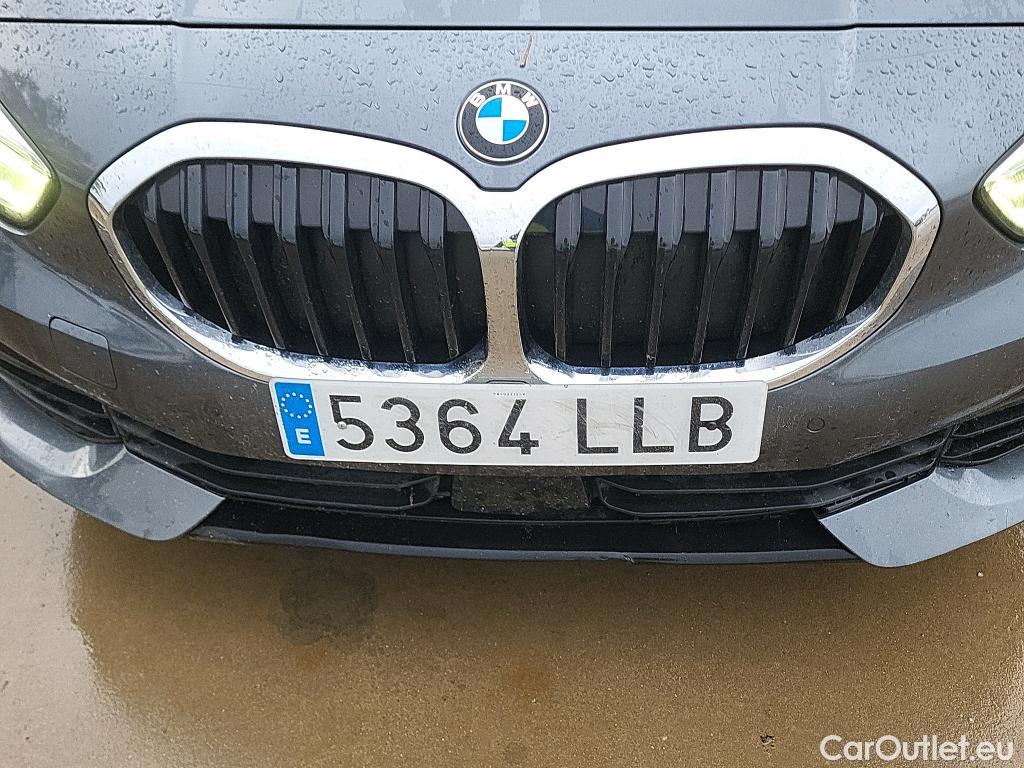  Bmw  Serie 1 BMW  / 2019 / 5P / berlina con portón 118i #35