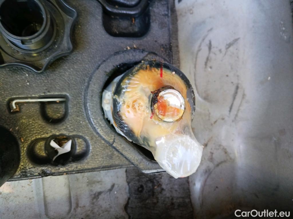  Volkswagen  Taigo VOLKSWAGEN  / 2021 / 5P / todoterreno Life 1.0 TSI 81kW (110CV) #4