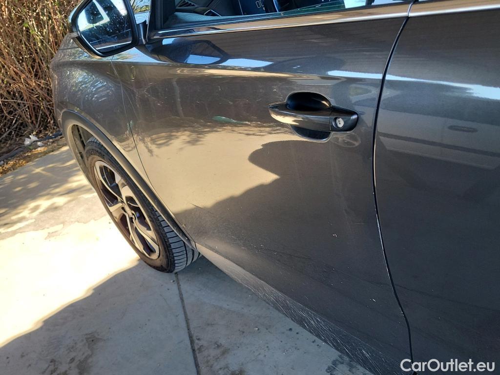  DS  DS7 DS DS 7 Crossback / 2017 / 5P / todoterreno BlueHDi DE 96kW (130CV) Auto. CHIC (AC) #1