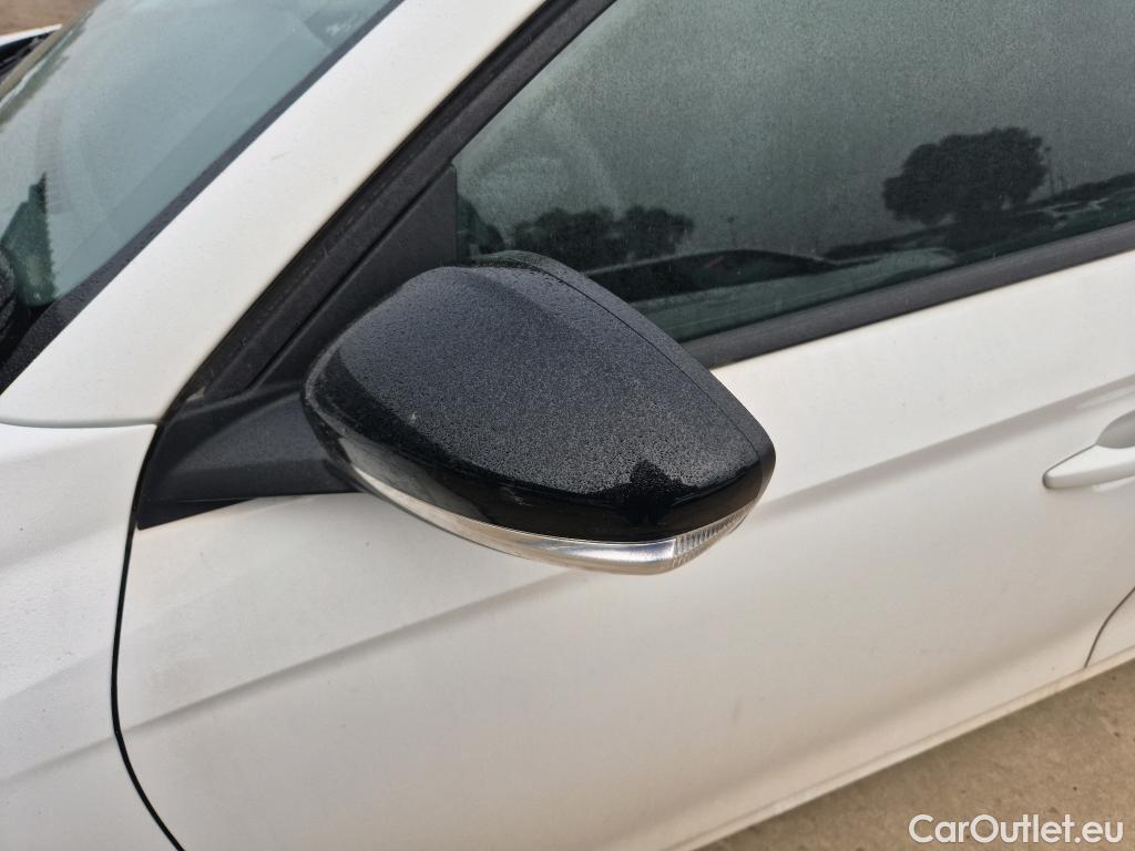  Opel  Corsa OPEL  / 2019 / 5P / berlina con portón  1.2T XHL 74kW (100CV) Edition (2) #29