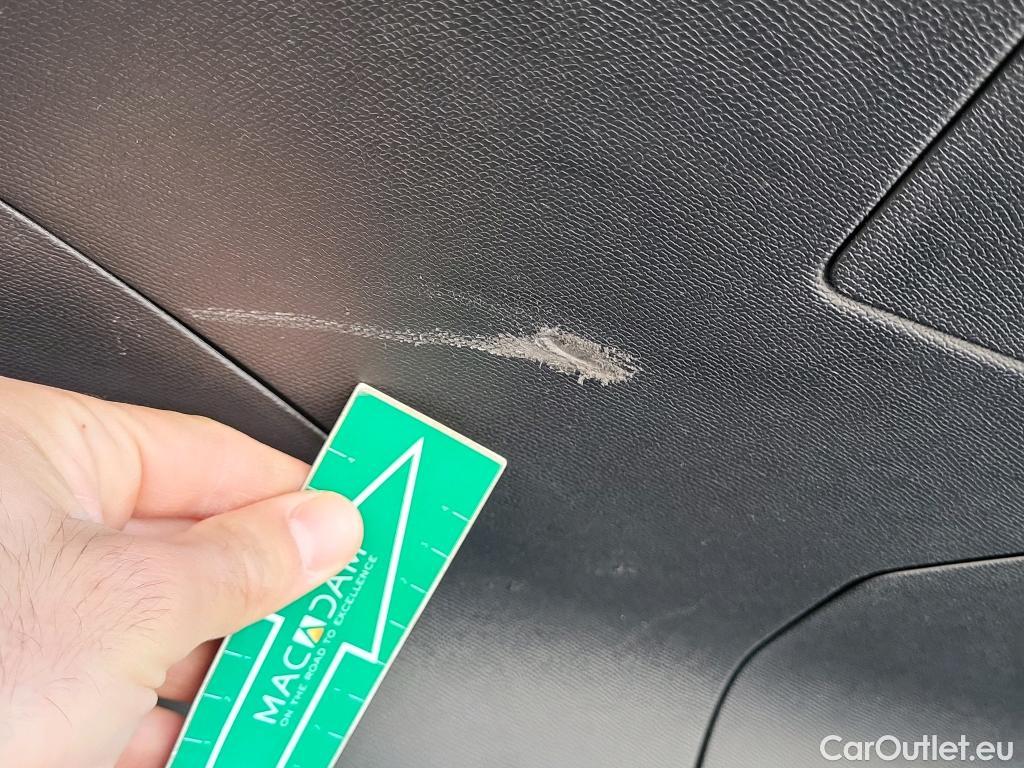  DS  DS7 DS DS 7 Crossback / 2017 / 5P / todoterreno BlueHDi DE 96kW (130CV) Auto. CHIC (AC) #18