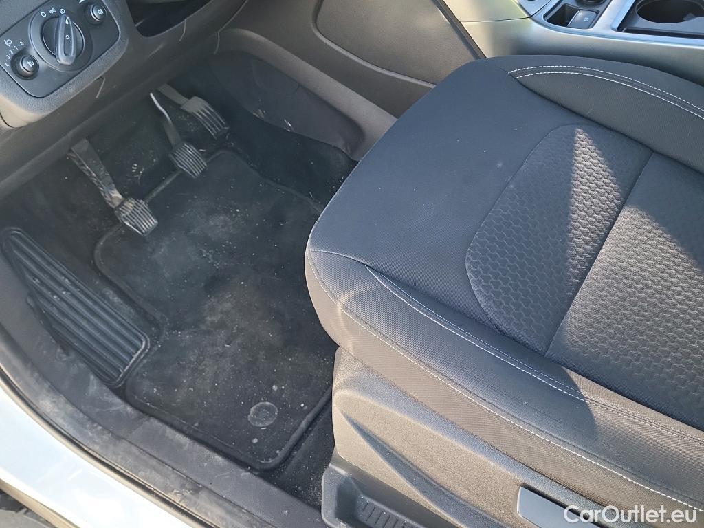  Ford  Kuga FORD  / 2016 / 5P / todoterreno 1.5 EcoBoost 88kW 4x2 Trend+ (CX) #42