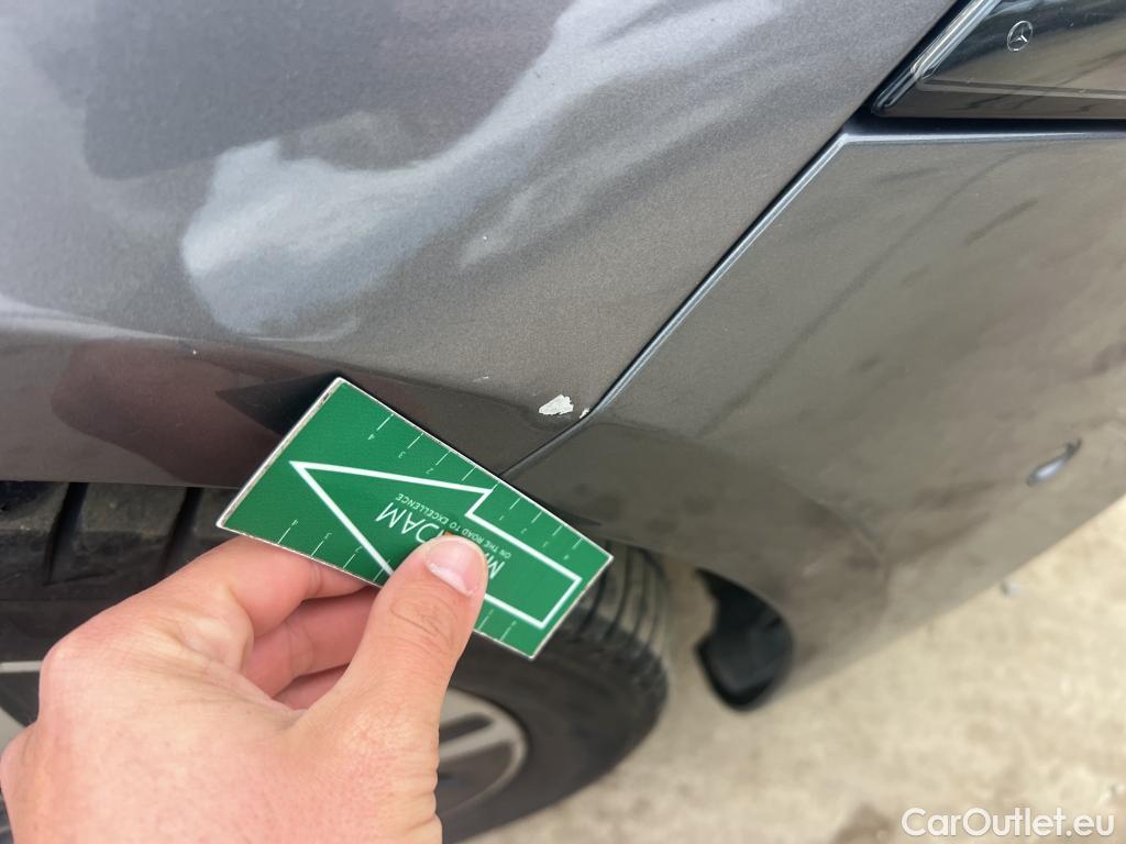  Mercedes  A-Klasse MERCEDES-BENZ Clase A / 2018 / 4P / sedán Sedán A 250 e #15