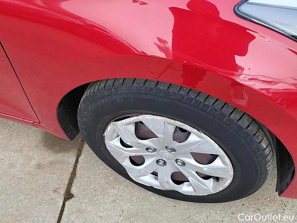  Hyundai  i20 HYUNDAI  / 2018 / 5P / berlina con portón 1.0 TGDI 74kW (100CV) Essence LE(SP)(SL) #24