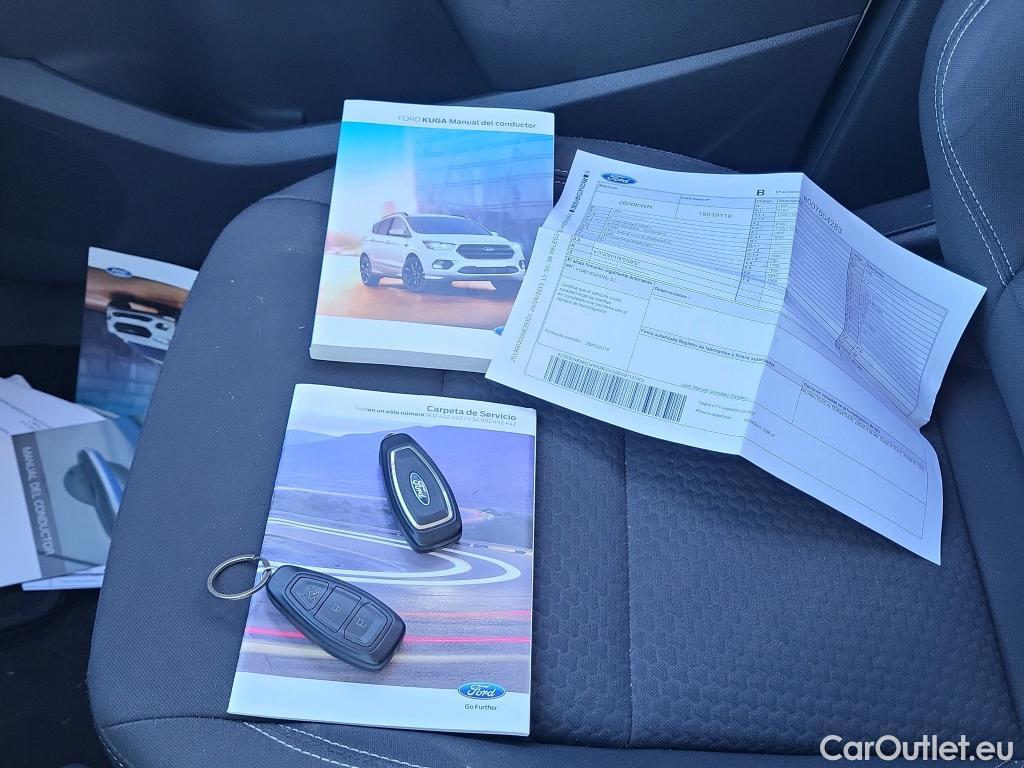  Ford  Kuga FORD  / 2016 / 5P / todoterreno 1.5 EcoBoost 88kW 4x2 Trend+ (CX) #19
