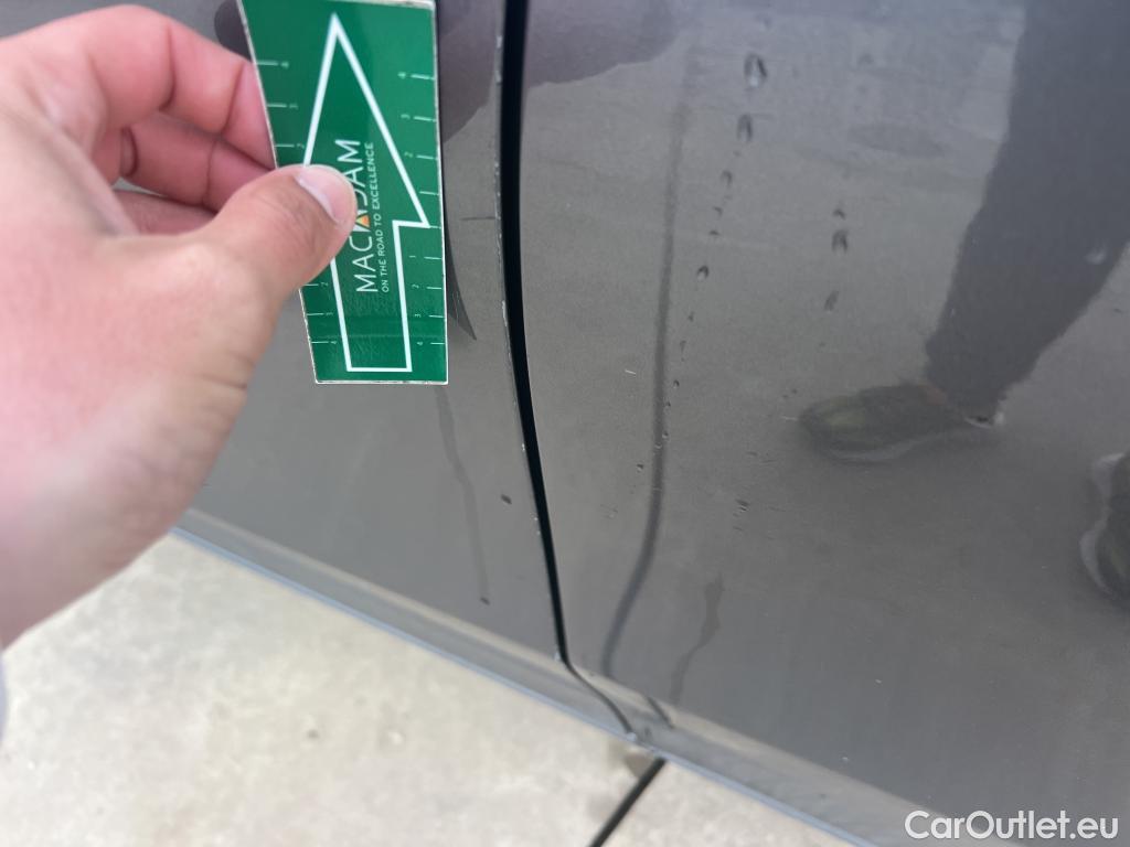  Mercedes  A-Klasse MERCEDES-BENZ Clase A / 2018 / 4P / sedán Sedán A 250 e #8