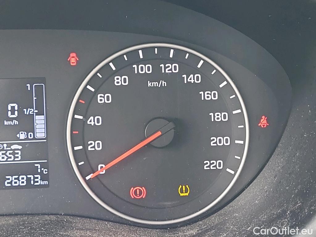  Hyundai  i20 HYUNDAI  / 2018 / 5P / berlina con portón 1.0 TGDI 74kW (100CV) Essence LE(SP)(SL) #29