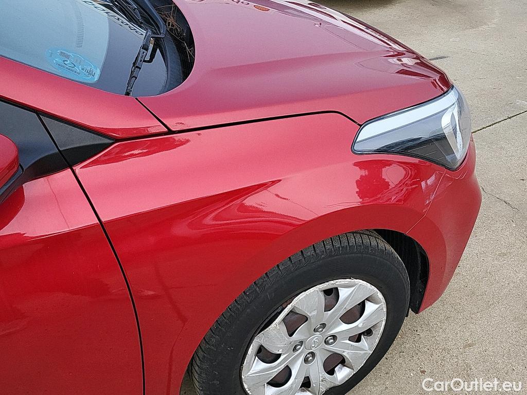  Hyundai  i20 HYUNDAI  / 2018 / 5P / berlina con portón 1.0 TGDI 74kW (100CV) Essence LE(SP)(SL) #12