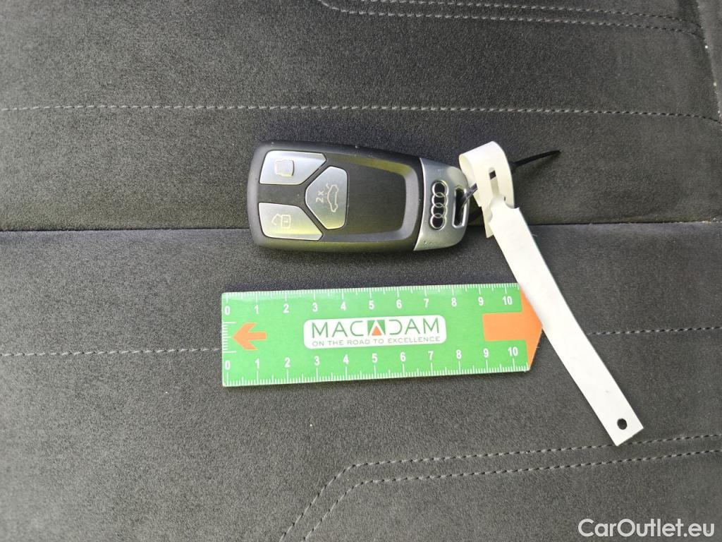  Audi  Q5 AUDI  / 2016 / 5P / todoterreno Design 35 TDI 120kW S tronic #1