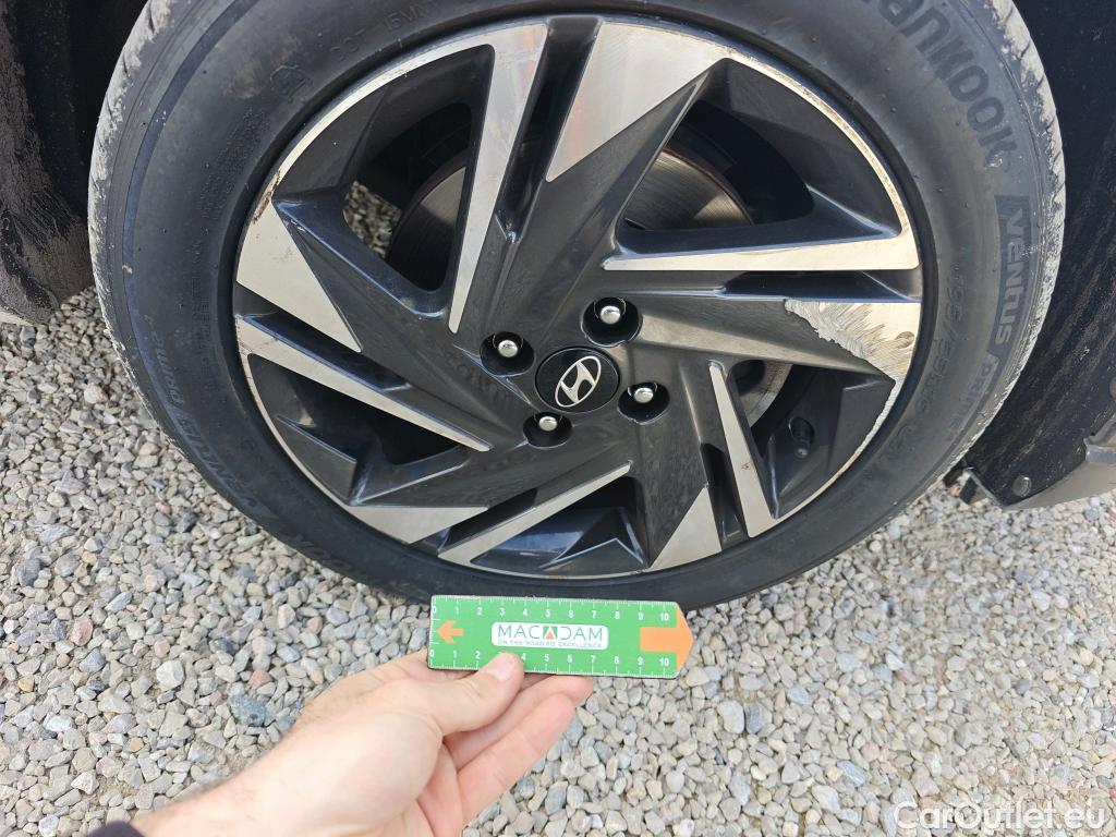  Hyundai  Bayon HYUNDAI  / 2021 / 5P / todoterreno 1.2 MPI Maxx #8