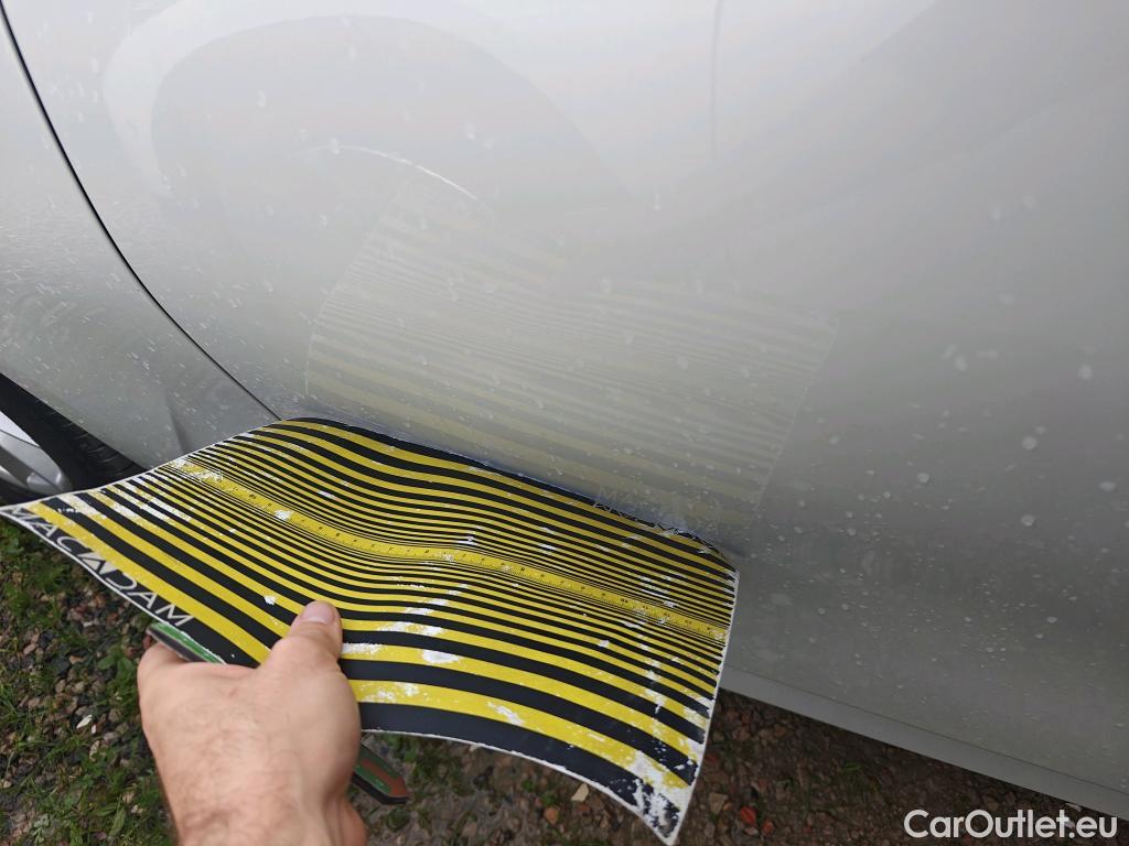  Bmw  Serie 3 BMW  / 2018 / 4P / sedán 318d Auto. #2