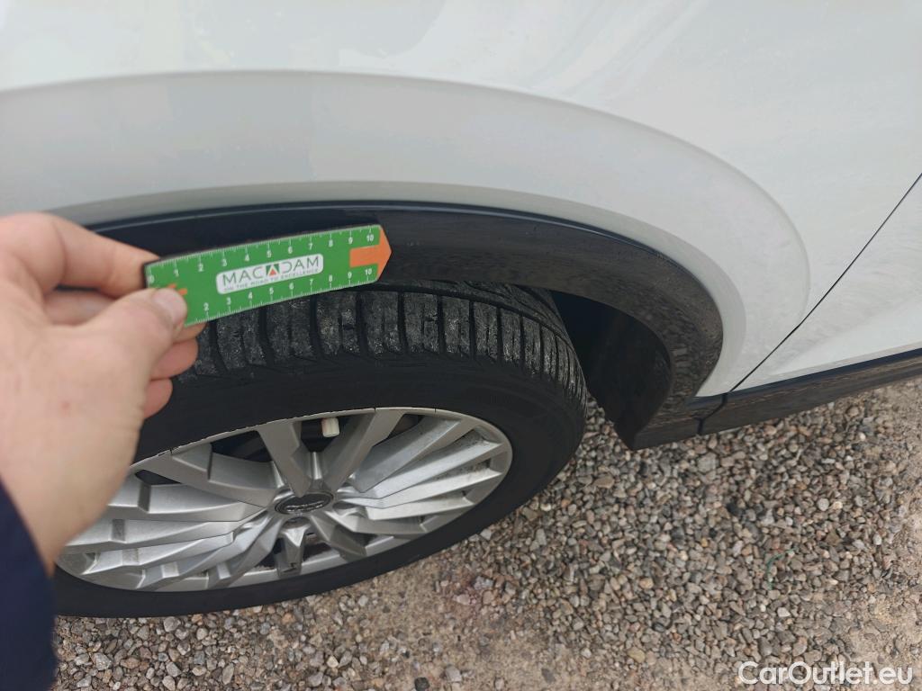  Audi  Q2 AUDI  / 2016 / 5P / todoterreno Design 30 TFSI 85kW (116CV) #32