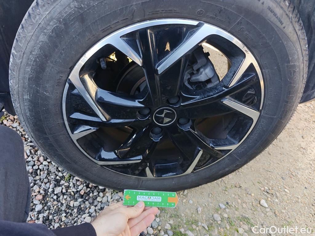  Citroen  DS3 DS DS 3 Crossback / 2018 / 5P / todoterreno PureTech 73 kW Manual SO CHIC #17