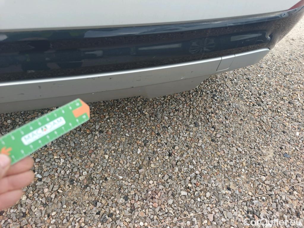  Audi  Q2 AUDI  / 2016 / 5P / todoterreno Design 30 TFSI 85kW (116CV) #7