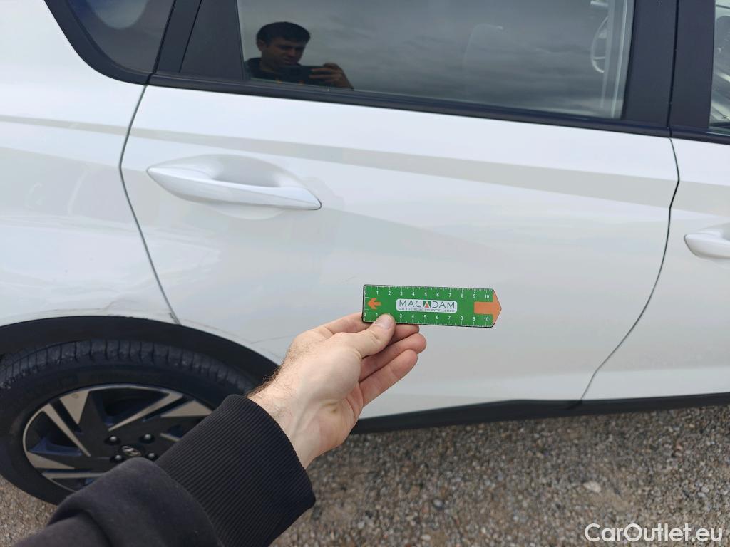  Hyundai  Bayon HYUNDAI  / 2021 / 5P / todoterreno 1.2 MPI Maxx #13