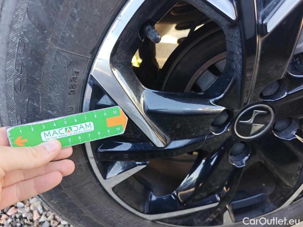  Citroen  DS3 DS DS 3 Crossback / 2018 / 5P / todoterreno PureTech 73 kW Manual SO CHIC #18