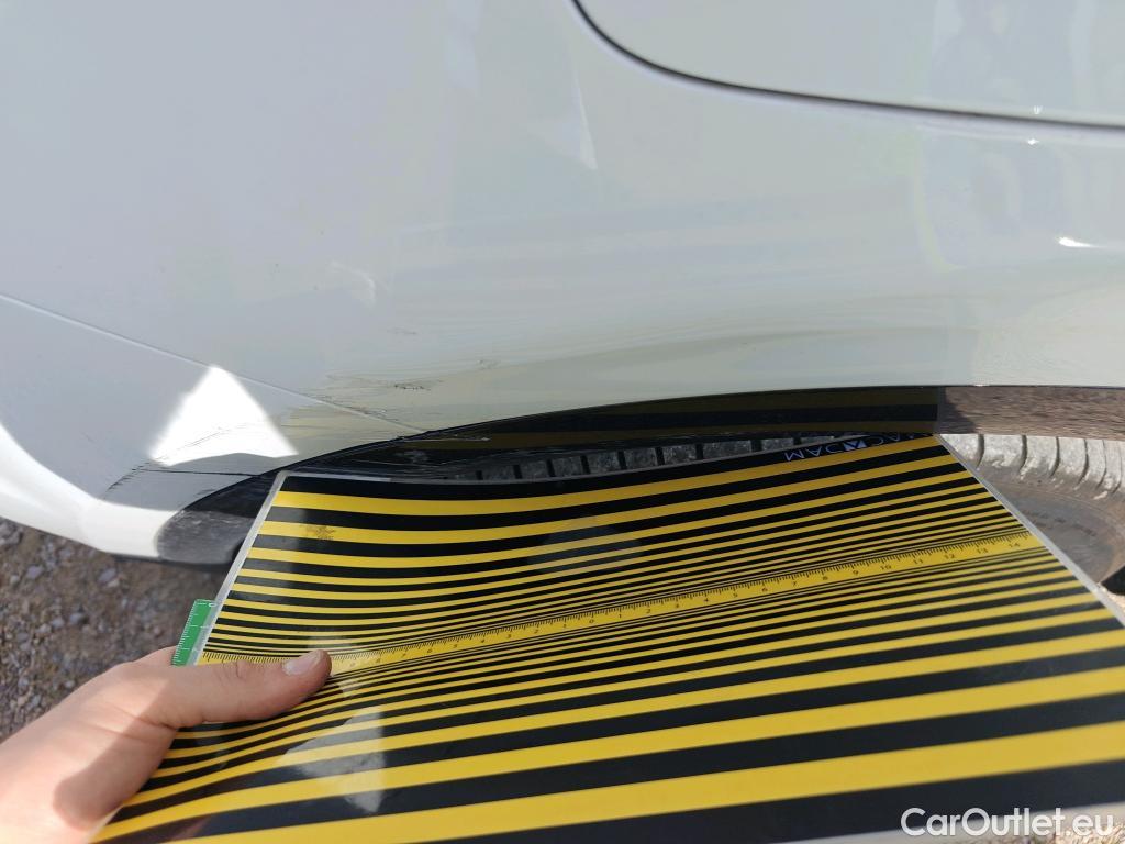  Audi  Q5 AUDI  / 2016 / 5P / todoterreno Design 35 TDI 120kW S tronic #4