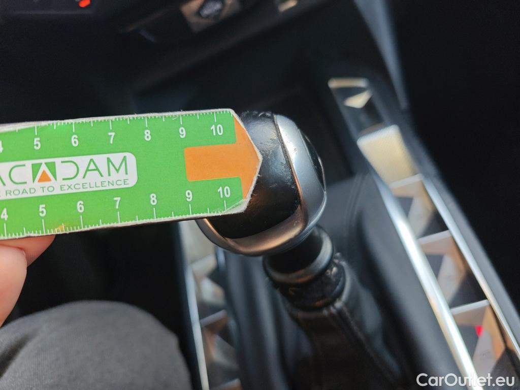  Citroen  DS3 DS DS 3 Crossback / 2018 / 5P / todoterreno PureTech 73 kW Manual SO CHIC #48