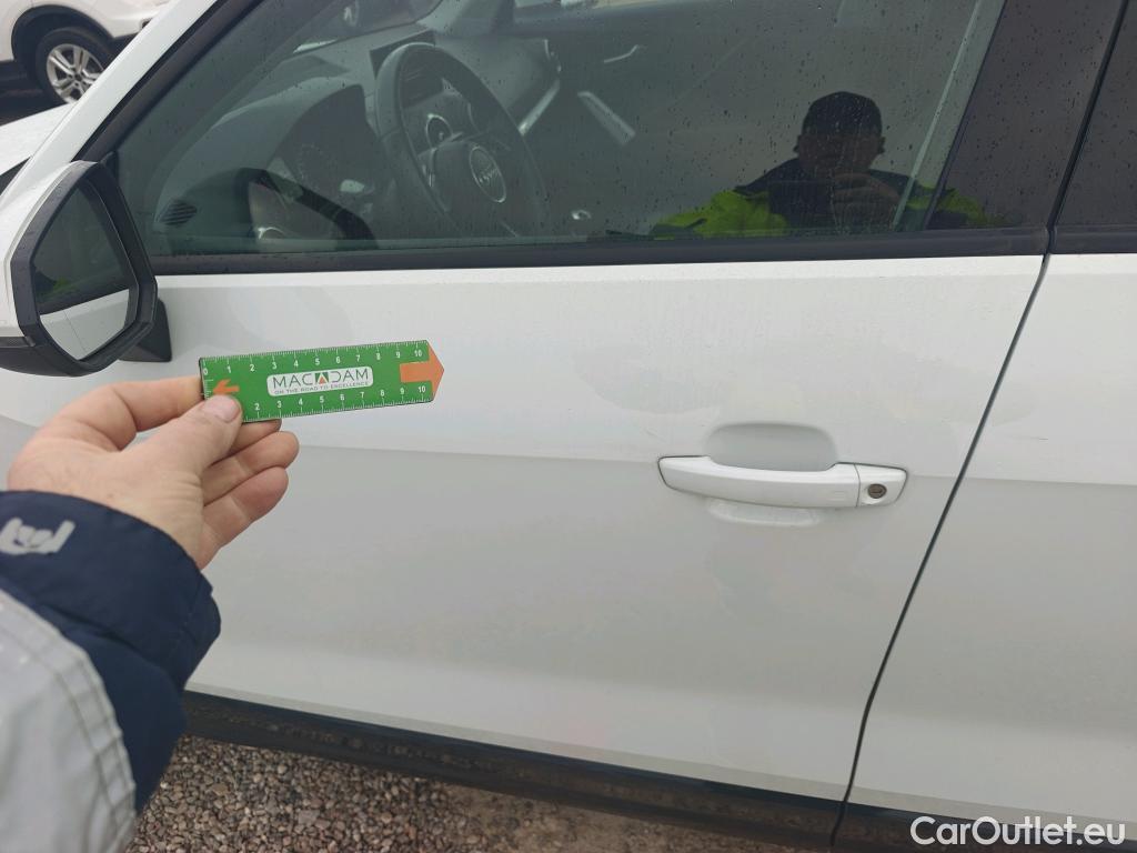  Audi  Q2 AUDI  / 2016 / 5P / todoterreno Design 30 TFSI 85kW (116CV) #35