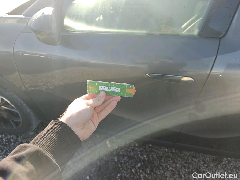  Citroen  DS3 DS DS 3 Crossback / 2018 / 5P / todoterreno PureTech 73 kW Manual SO CHIC #8