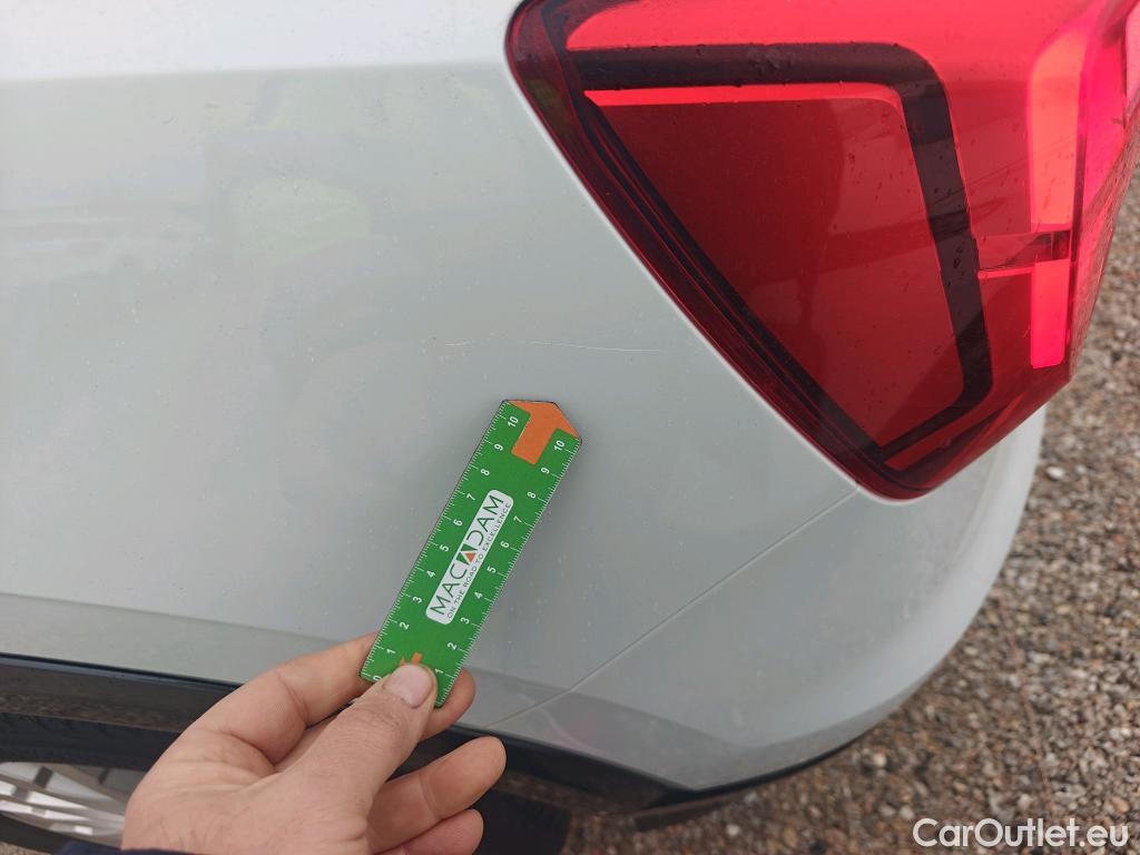  Audi  Q2 AUDI  / 2016 / 5P / todoterreno Design 30 TFSI 85kW (116CV) #4