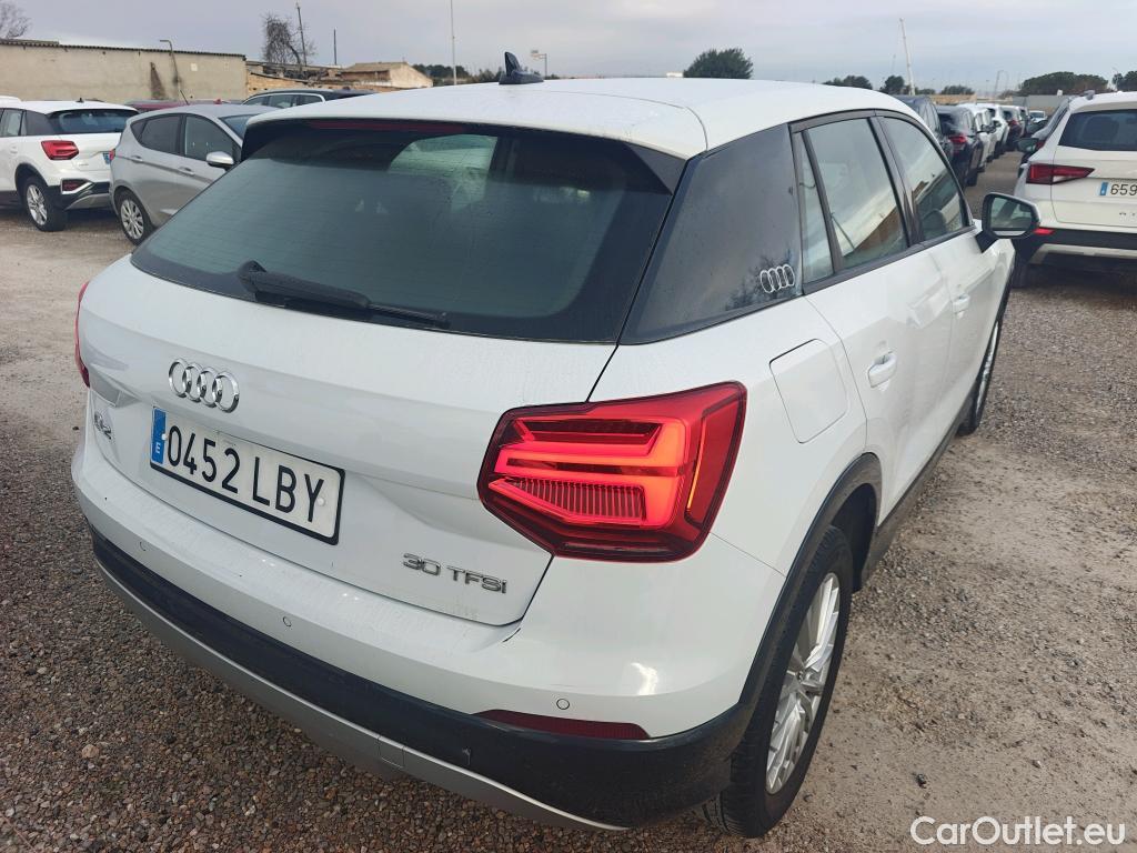  Audi  Q2 AUDI  / 2016 / 5P / todoterreno Design 30 TFSI 85kW (116CV) #10