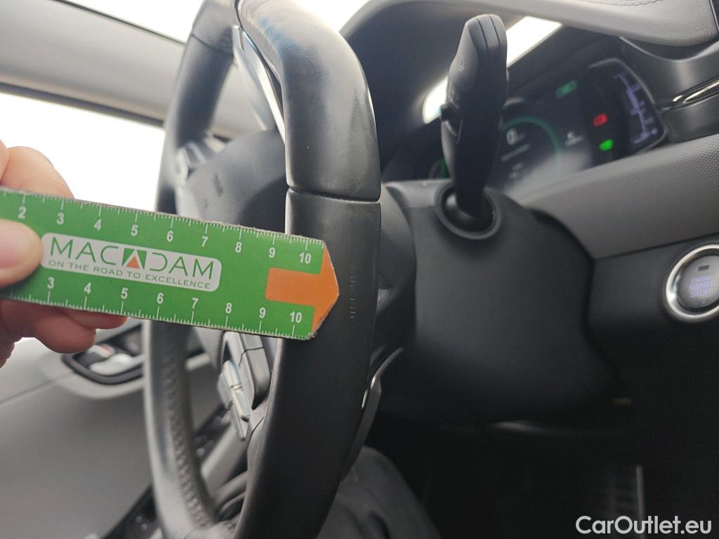  Hyundai   Ioniq HYUNDAI / 2019 / 5P / berlina con portón 1.6 GDI HEV Style DCT #41