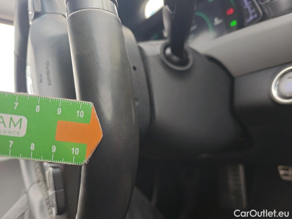  Hyundai   Ioniq HYUNDAI / 2019 / 5P / berlina con portón 1.6 GDI HEV Style DCT #40