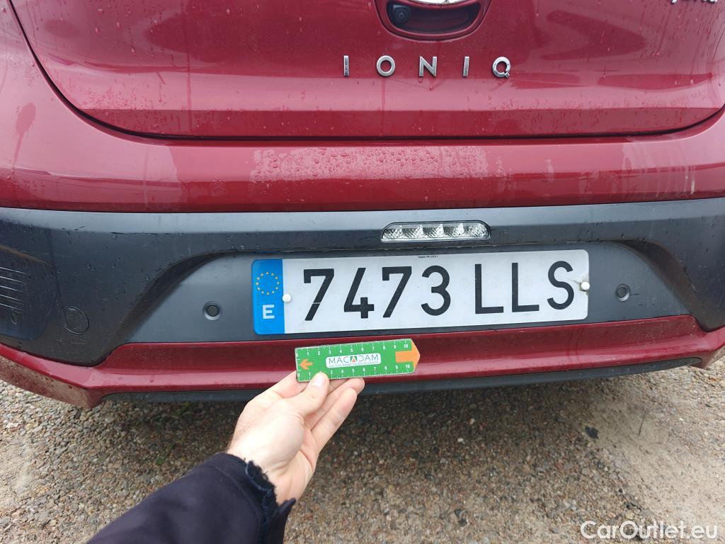  Hyundai   Ioniq HYUNDAI / 2019 / 5P / berlina con portón 1.6 GDI HEV Style DCT #58