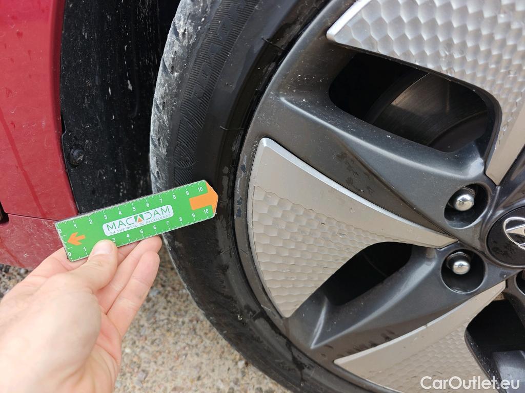  Hyundai   Ioniq HYUNDAI / 2019 / 5P / berlina con portón 1.6 GDI HEV Style DCT #25