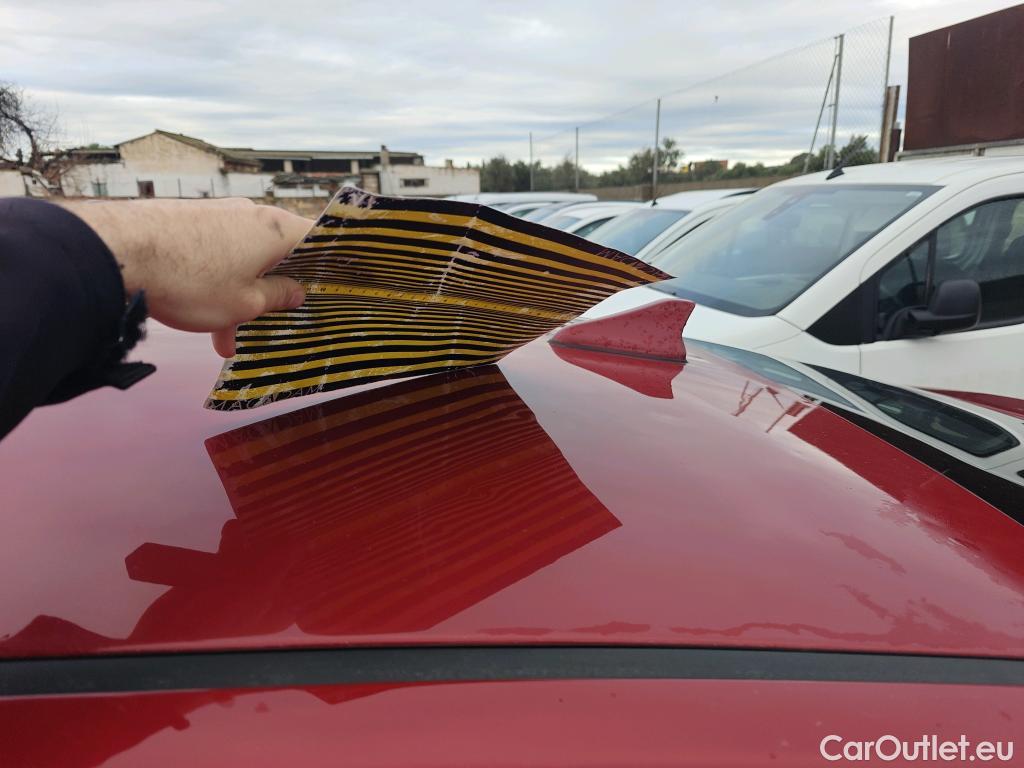  Hyundai   Ioniq HYUNDAI / 2019 / 5P / berlina con portón 1.6 GDI HEV Style DCT #4