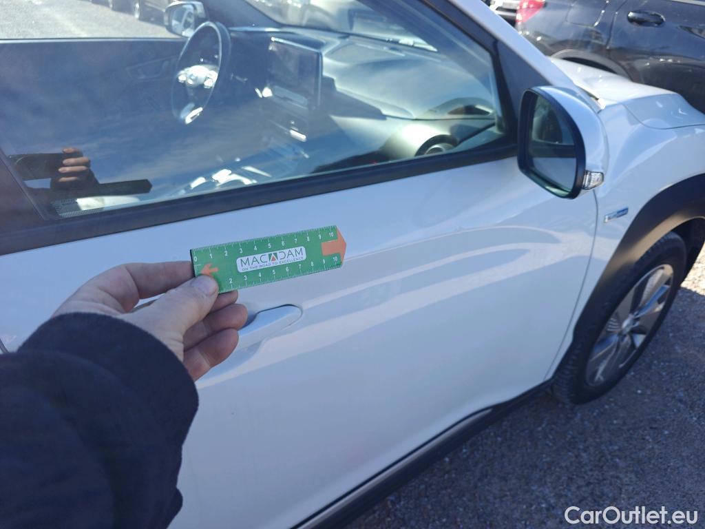  Hyundai  Konna HYUNDAI Kona / 2017 / 5P / todoterreno EV 100kW Klass #10