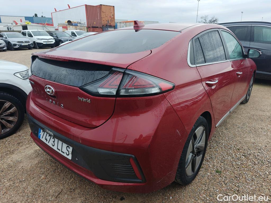  Hyundai   Ioniq HYUNDAI / 2019 / 5P / berlina con portón 1.6 GDI HEV Style DCT #42
