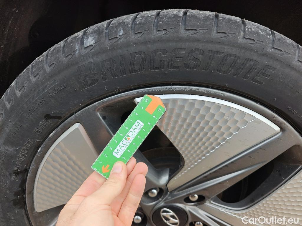  Hyundai   Ioniq HYUNDAI / 2019 / 5P / berlina con portón 1.6 GDI HEV Style DCT #28