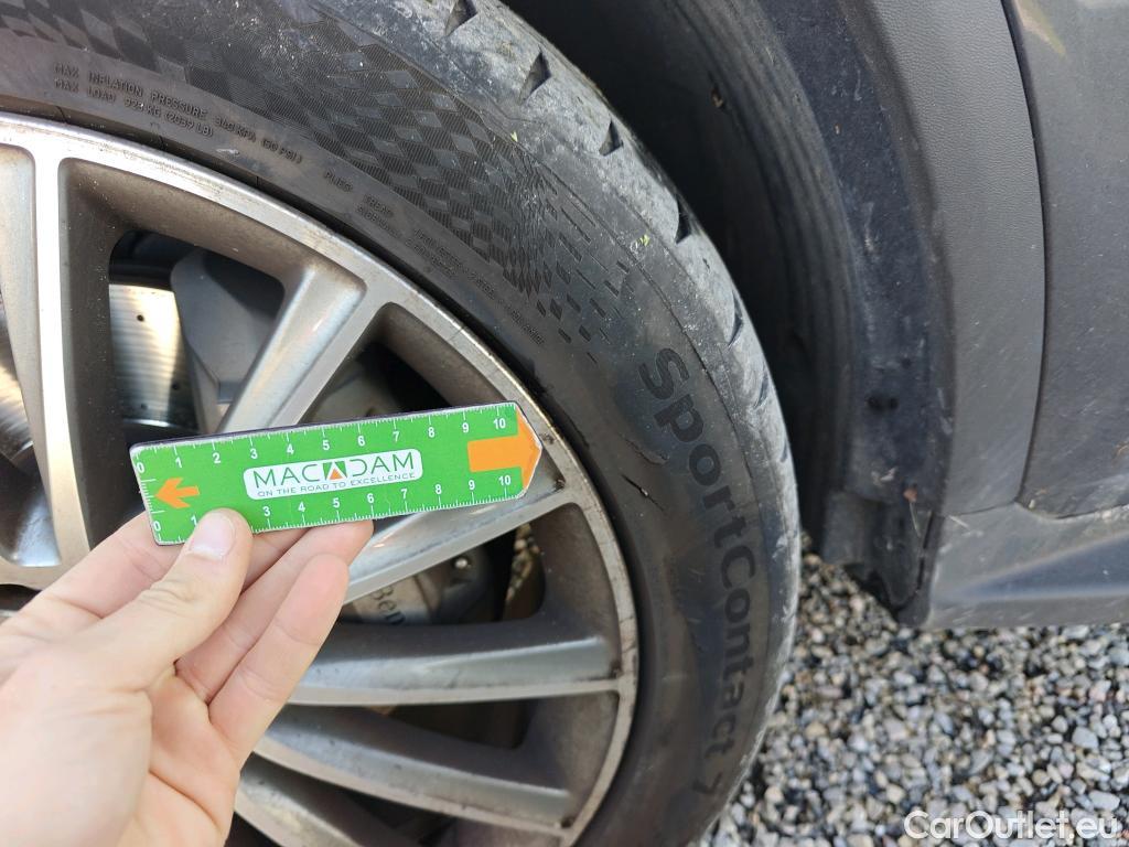  Mercedes  G-Klasee MERCEDES-BENZ GLC Coupé / 2019 / 5P / coupé GLC 220 d 4MATIC #3