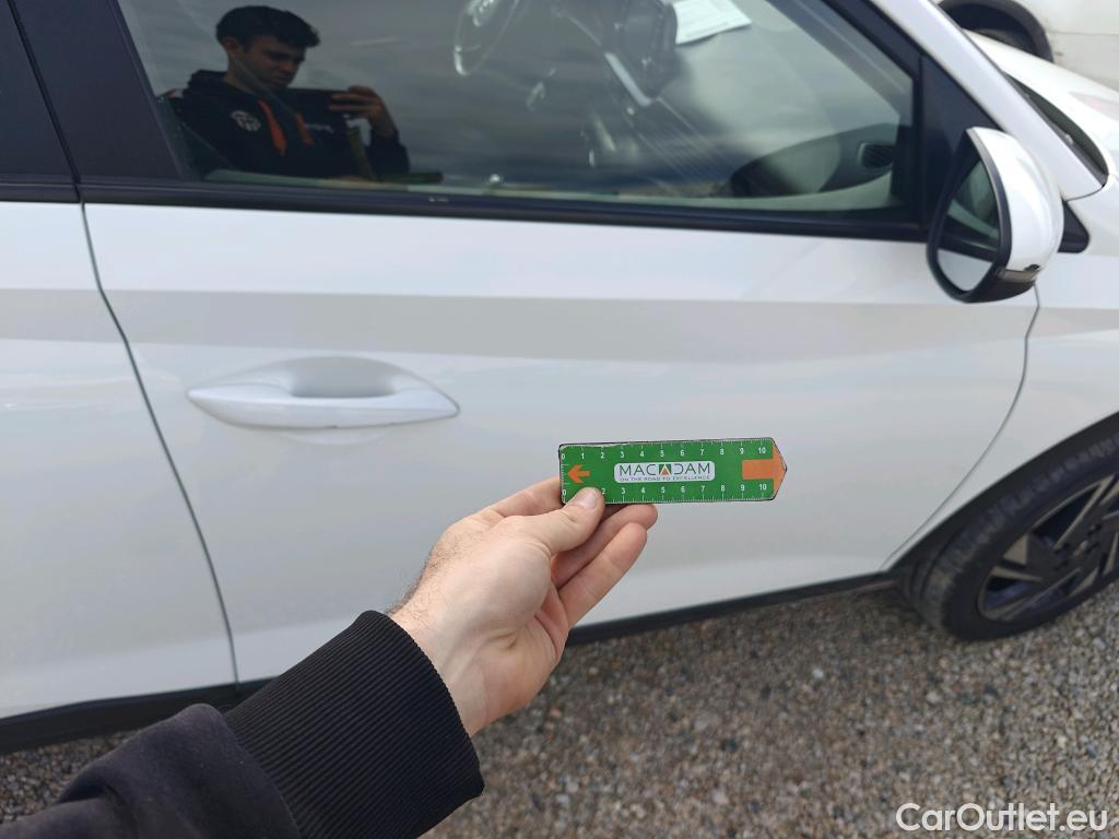  Hyundai  Bayon HYUNDAI  / 2021 / 5P / todoterreno 1.2 MPI Maxx #89