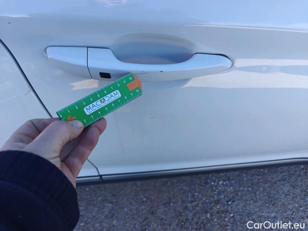  Hyundai  Konna HYUNDAI Kona / 2017 / 5P / todoterreno EV 100kW Klass #25