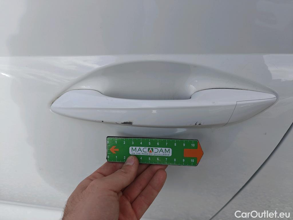  Hyundai  Bayon HYUNDAI  / 2021 / 5P / todoterreno 1.2 MPI Maxx #70