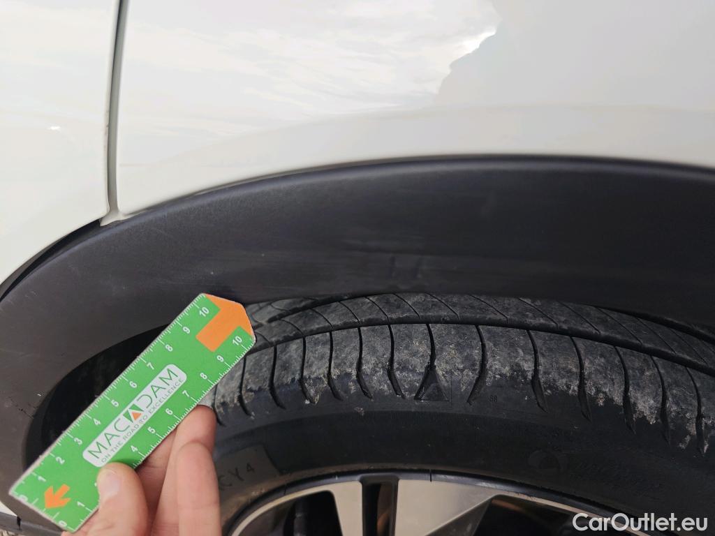  Hyundai  Bayon HYUNDAI  / 2021 / 5P / todoterreno 1.2 MPI Maxx #78