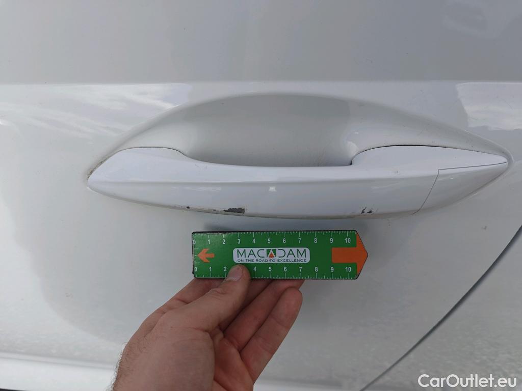  Hyundai  Bayon HYUNDAI  / 2021 / 5P / todoterreno 1.2 MPI Maxx #71