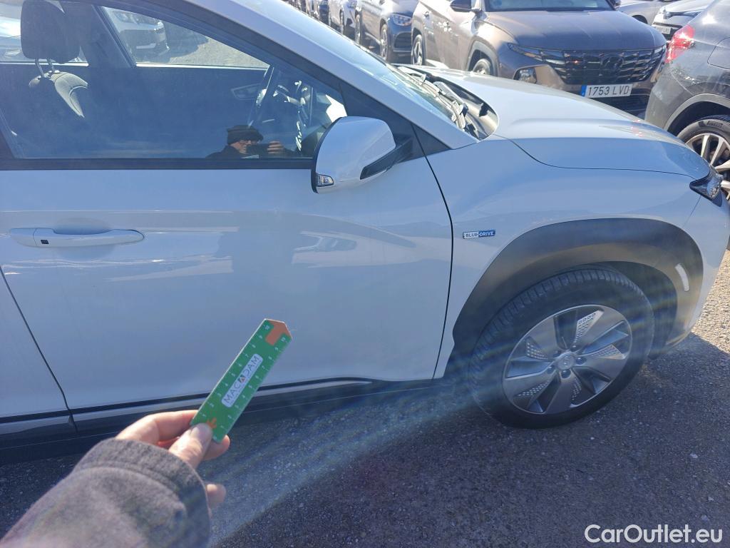  Hyundai  Konna HYUNDAI Kona / 2017 / 5P / todoterreno EV 100kW Klass #9