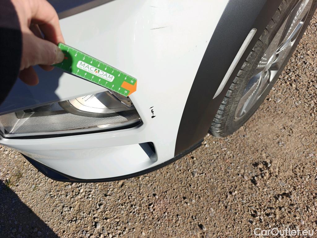  Hyundai  Konna HYUNDAI Kona / 2017 / 5P / todoterreno EV 100kW Klass #18