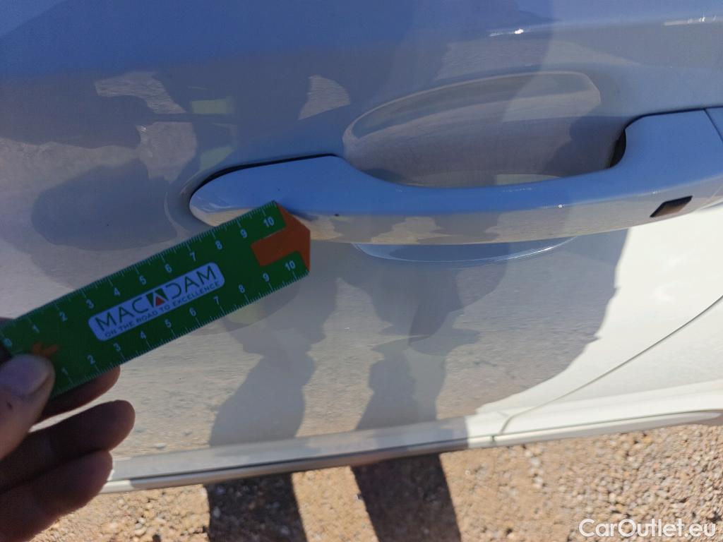  Hyundai  Konna HYUNDAI Kona / 2017 / 5P / todoterreno EV 100kW Klass #29