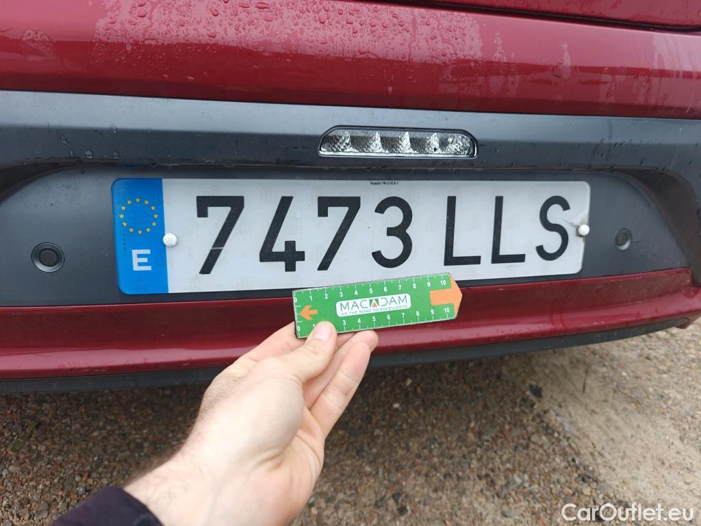  Hyundai   Ioniq HYUNDAI / 2019 / 5P / berlina con portón 1.6 GDI HEV Style DCT #64